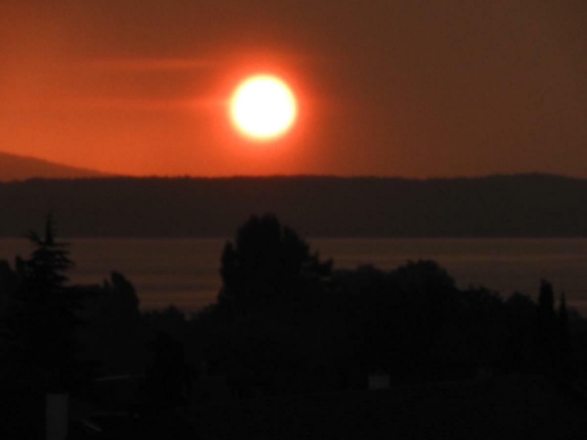 Soho 8 !Lake-Mountain View & Free Parking! Kreuzlingen Luaran gambar